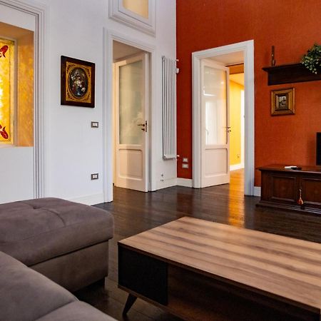 Via Carlo De Cesare 15 Appartement Napels Buitenkant foto