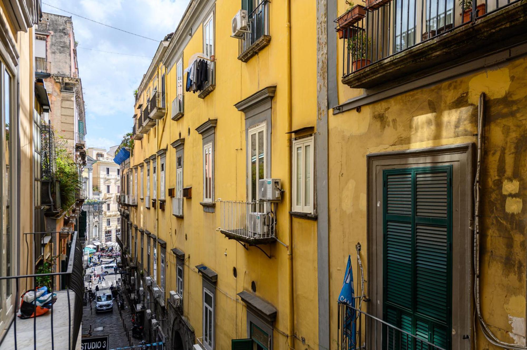 Via Carlo De Cesare 15 Appartement Napels Buitenkant foto